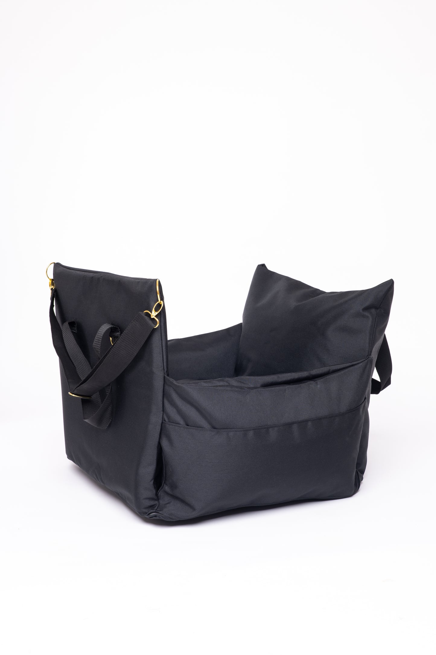 CarSeat para cães cor Dark Night — vista frontal, fechada, resistente, impermeável, segura e portátil; ideal para viagens de carro com animais.