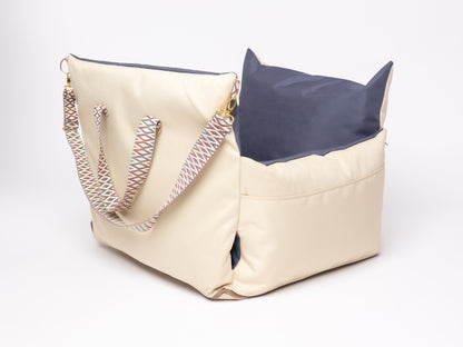 CarSeat para cães cor Nordic tamanho S— buraco para cinto de segurança, fechada, resistente, impermeável, segura e portátil; ideal para viagens de carro com animais.