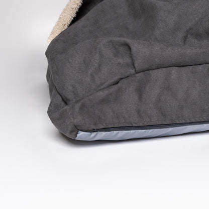 Cama Cave - Basalt Gray