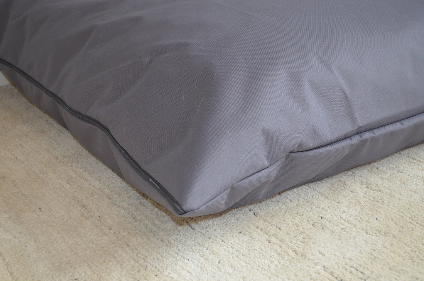 Cama Basic Indestructible - Cinzento Titânio