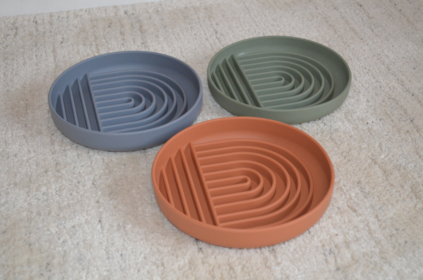 RainbowL - Slow Feeder