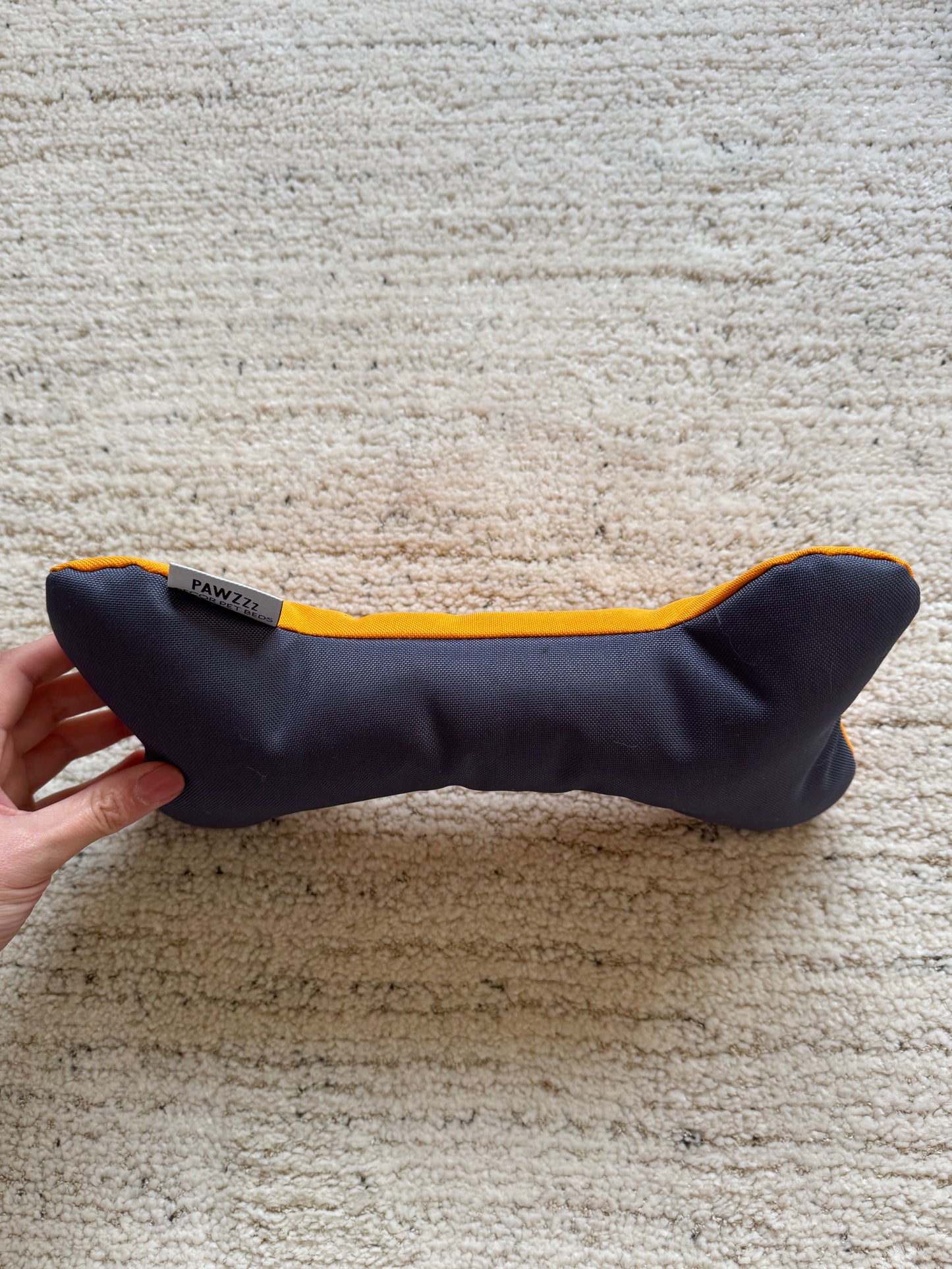 Osso Solidário - (almost) Indestructible