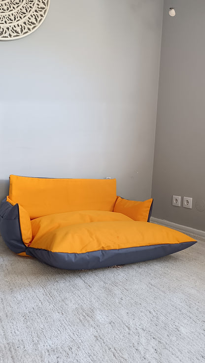 CarSeat para cães cor Sunset tamanho M— vista lateral, aberta, resistente, impermeável, segura e portátil; ideal para viagens de carro com animais.
