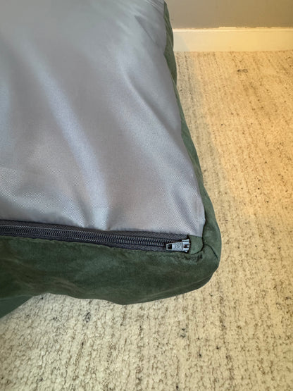 Cama Cave - Verde Oliva (2024 Collection)