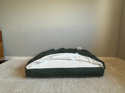Cama Cave - Verde Oliva (2024 Collection)